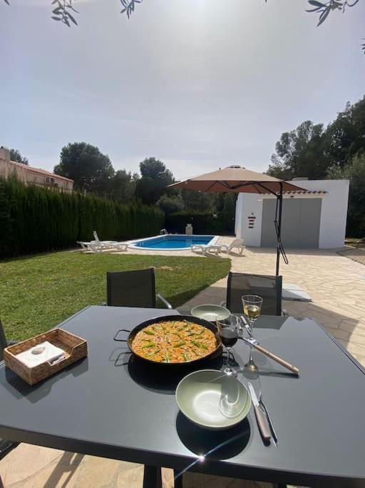 Villa Caramonte, En Costa Dorada Les Tres Cales Exterior foto