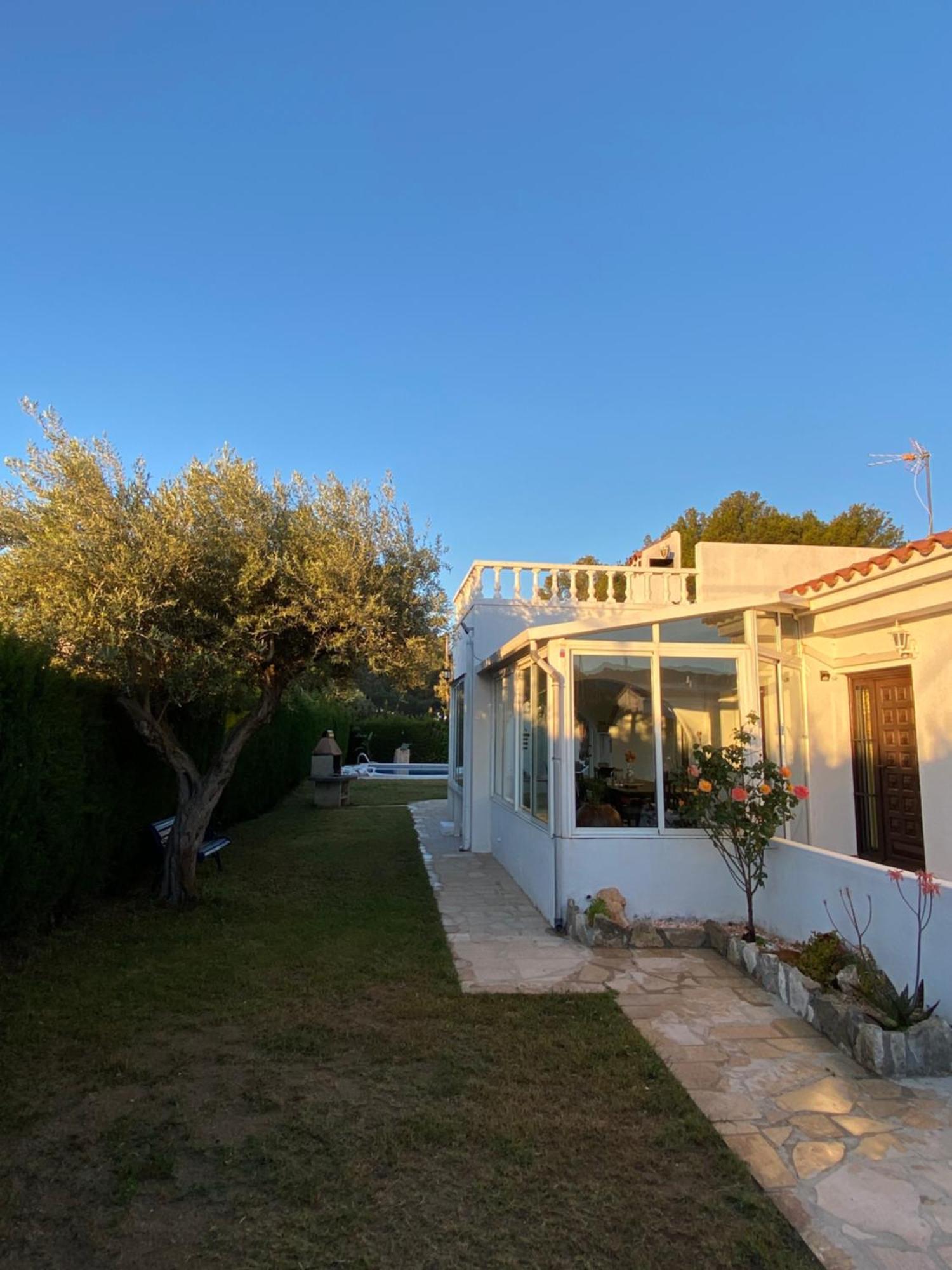Villa Caramonte, En Costa Dorada Les Tres Cales Exterior foto